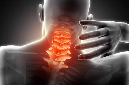 CÁCH ĐIỀU TRỊ THOÁT VỊ ĐĨA ĐỆM CỘT SỐNG CỔ CHỈ CẦN 20 PHÚT